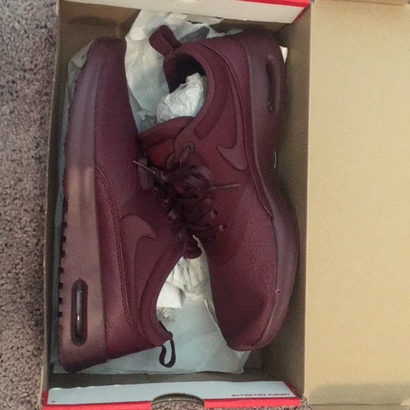 Brand New Maroon Nike Shoes - Picture 6 of 6